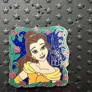 Disney 2022 Mystery Pin - Belle